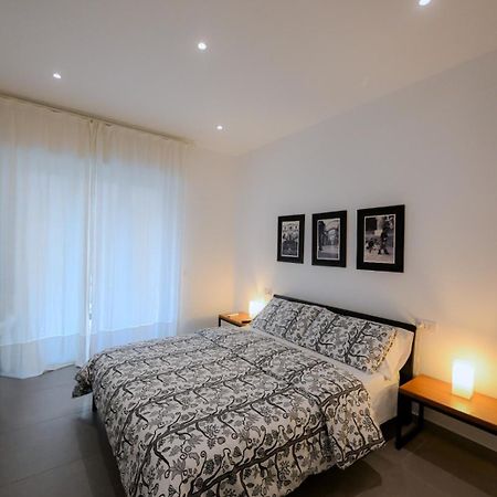נאפולי Signora Titina Rooms מראה חיצוני תמונה