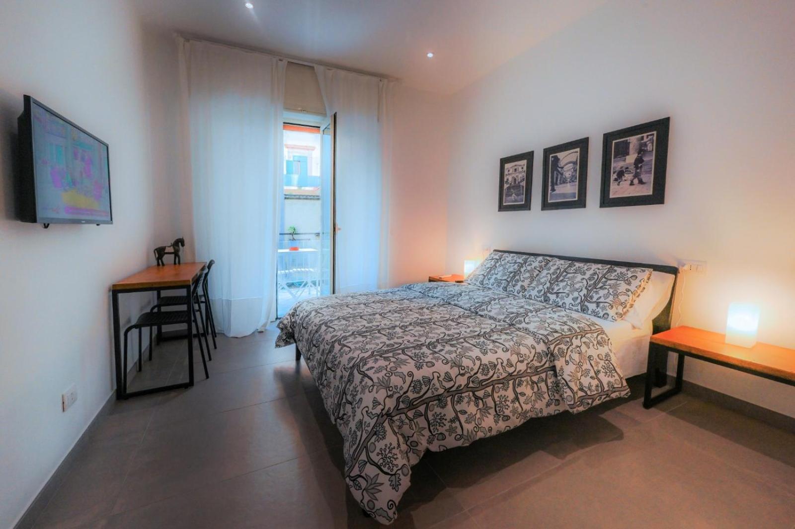 נאפולי Signora Titina Rooms מראה חיצוני תמונה